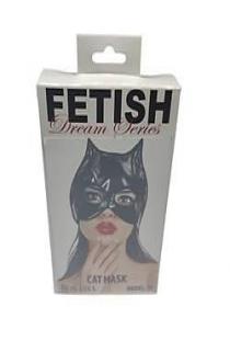 Siyah deri kedi maskesi